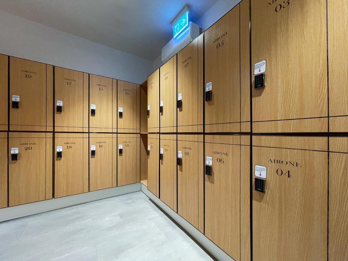 Airone Capsule Hotel هوبارت المظهر الخارجي الصورة