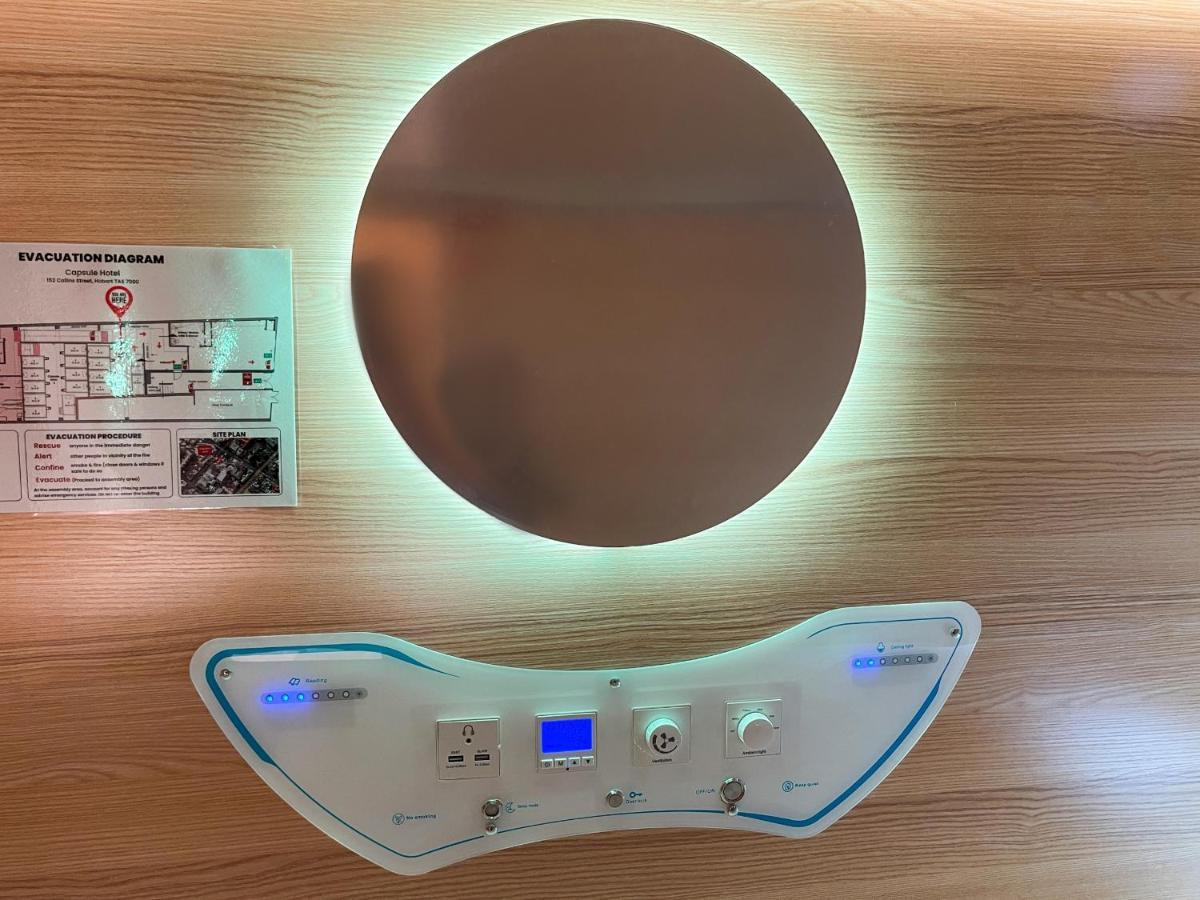 Airone Capsule Hotel هوبارت المظهر الخارجي الصورة